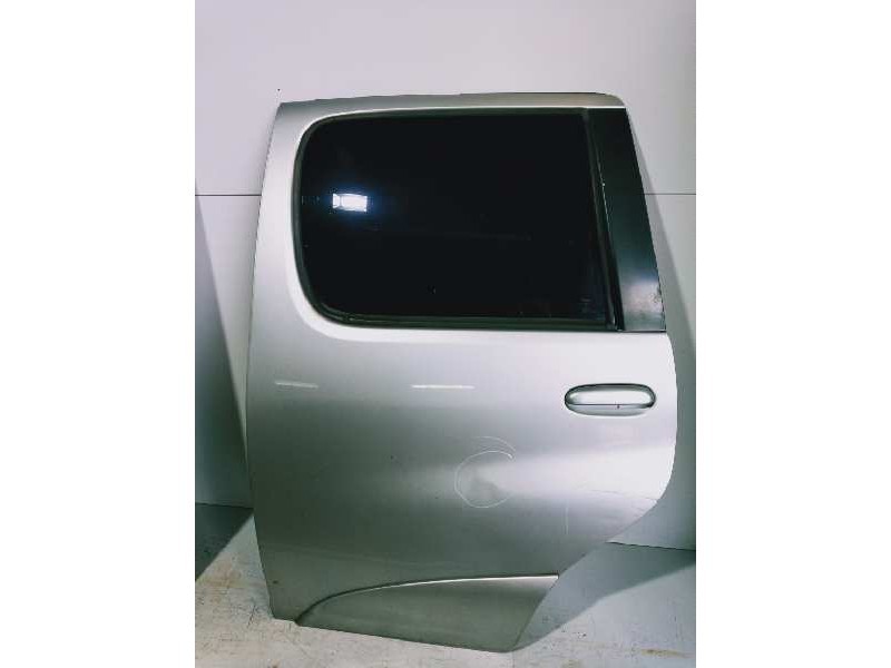 Recambio de puerta trasera izquierda para toyota yaris verso (ncp2/nlp2) 1.3 linea sol referencia OEM IAM   