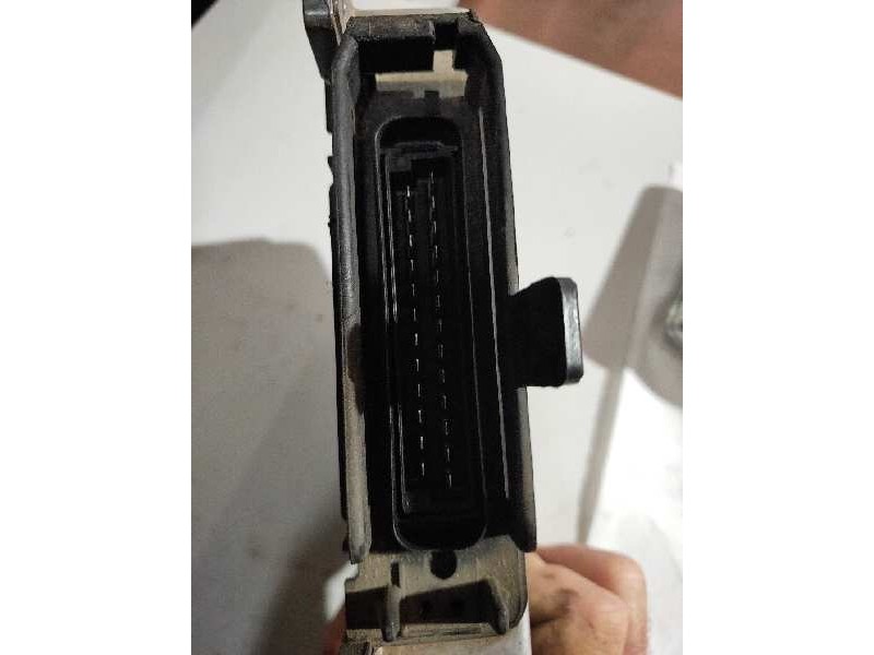 Recambio de centralita motor uce para opel ascona c sr / e referencia OEM IAM 0280000304 90122322 