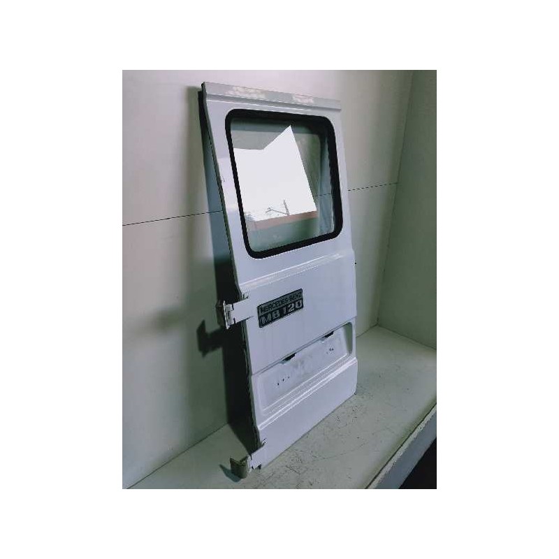 Recambio de puerta trasera izquierda para mercedes mb serie:100 d caja abierta (w631) 2.4 diesel referencia OEM IAM   