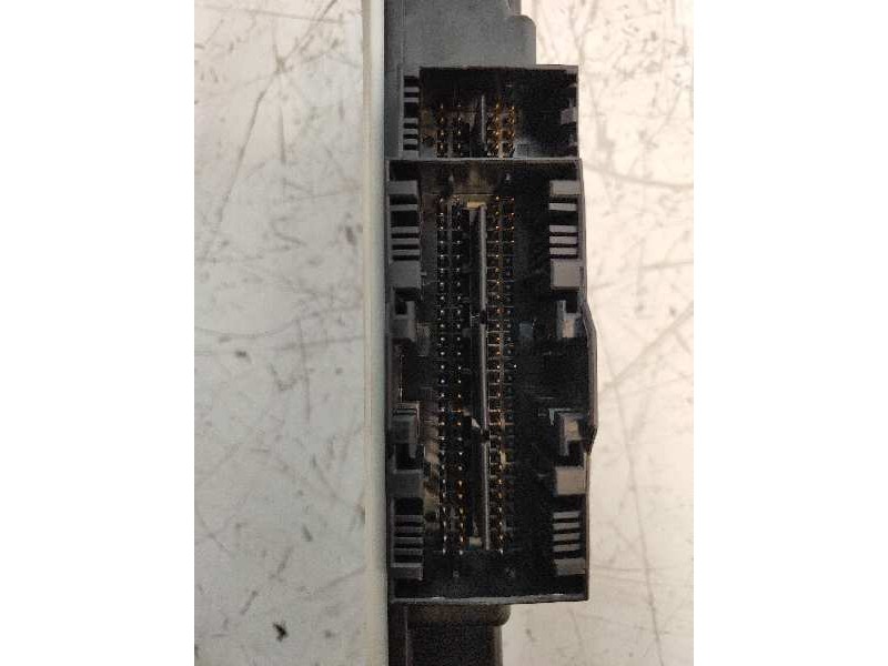 Recambio de centralita airbag para bmw serie 5 lim. (f10) 520d referencia OEM IAM A2C37764200 31931949301D 