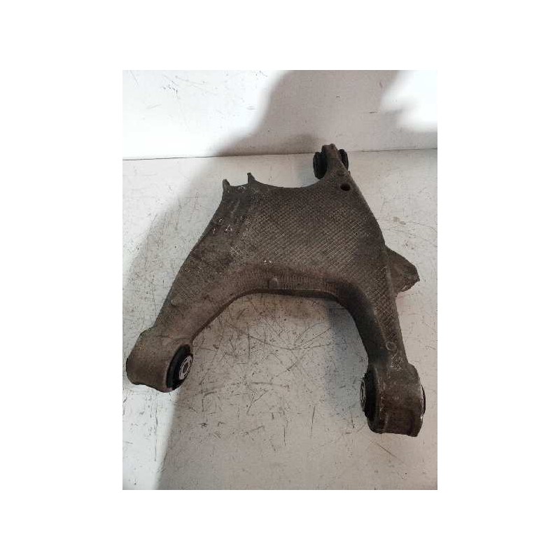 Recambio de brazo suspension inferior trasero izquierdo para bmw serie 5 lim. (f10) 520d referencia OEM IAM 3332685899 5L1 33326