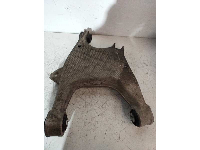 Recambio de brazo suspension inferior trasero derecho para bmw serie 5 lim. (f10) 520d referencia OEM IAM 33326865900 5R2 333267
