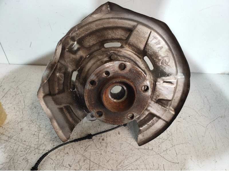 Recambio de mangueta trasera izquierda para bmw serie 5 lim. (f10) 520d referencia OEM IAM 33326793769  