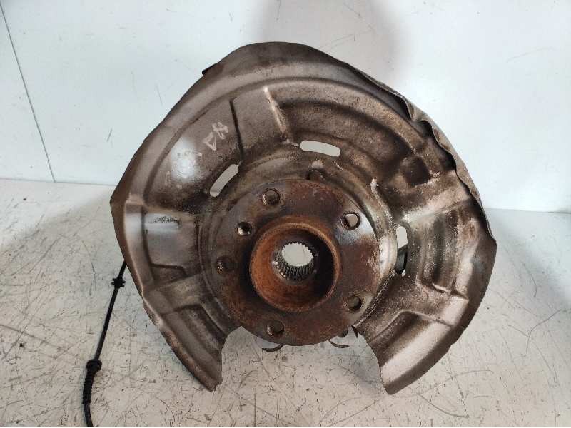 Recambio de mangueta trasera derecha para bmw serie 5 lim. (f10) 520d referencia OEM IAM 33326793770  