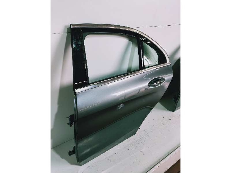 Recambio de puerta trasera izquierda para mercedes clase c (w205) lim. c 220 cdi bluetec (205.004) referencia OEM IAM   