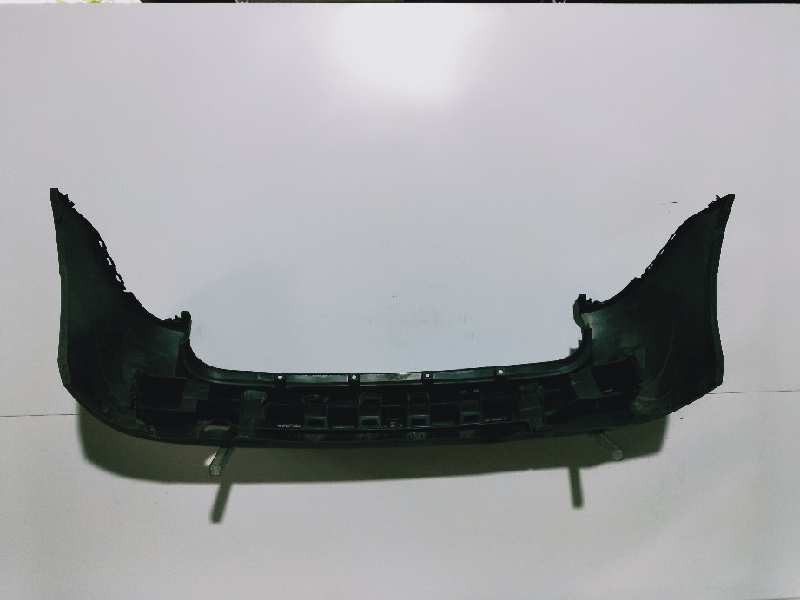 Recambio de paragolpes trasero para dacia logan express ambiance referencia OEM IAM   