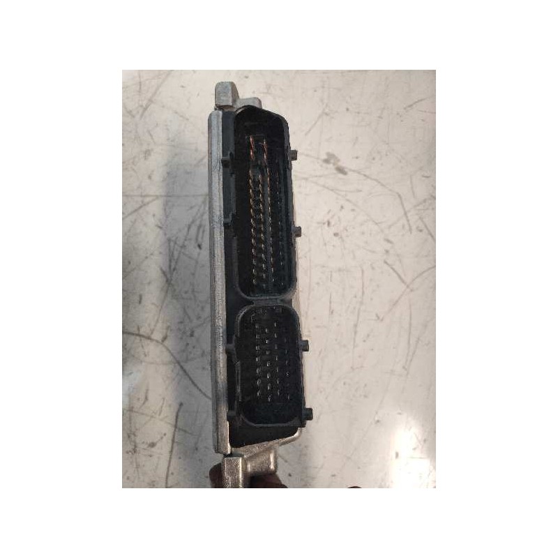 Recambio de centralita motor uce para volkswagen passat berlina (3b2) comfortline referencia OEM IAM 0281010170 03B906018GA 