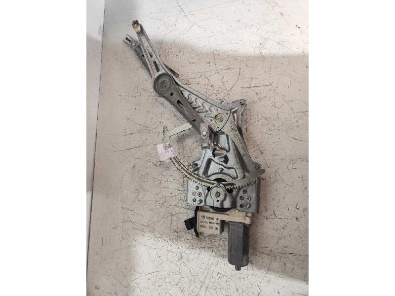 Recambio de elevalunas delantero derecho para opel vectra c berlina club referencia OEM IAM 106046 9178988 0130822012