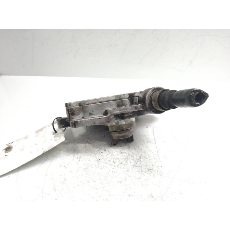 Recambio de depresor freno / bomba vacio para mercedes clase b (w245) 180 cdi (245.207) referencia OEM IAM A6402300365 640230046