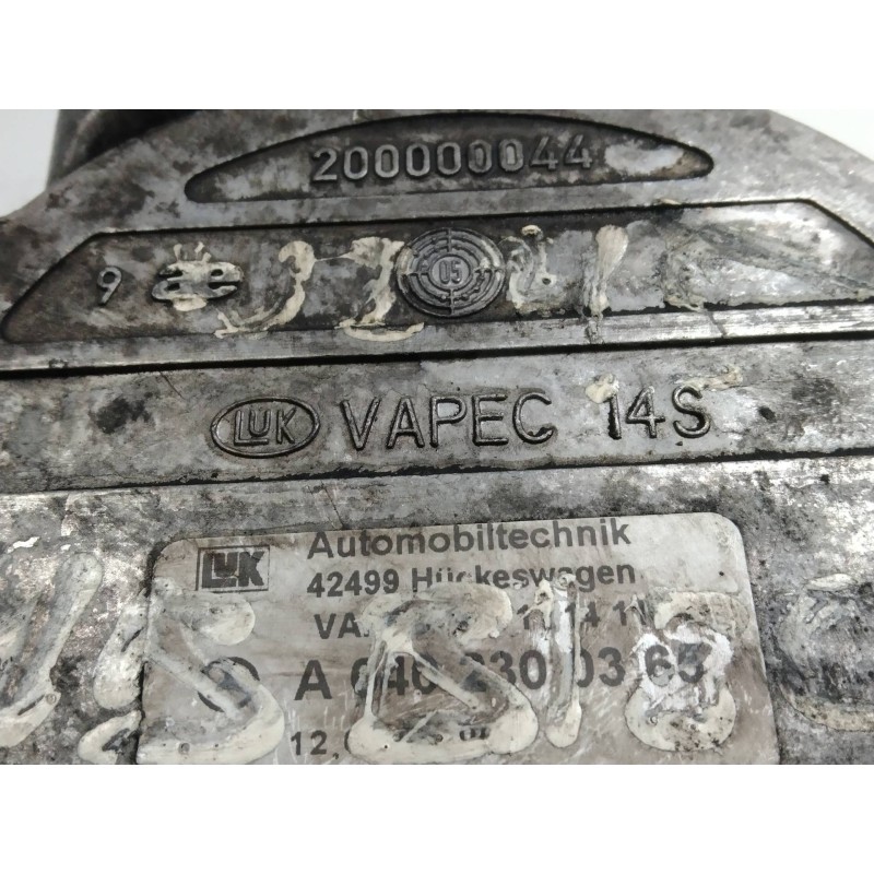 Recambio de depresor freno / bomba vacio para mercedes clase b (w245) 180 cdi (245.207) referencia OEM IAM A6402300365 640230046