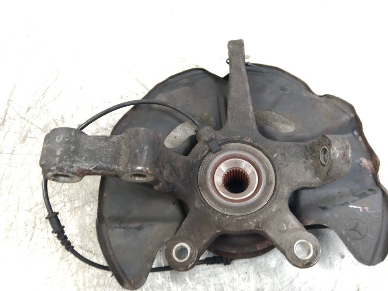 Recambio de mangueta delantera izquierda para mercedes clase b (w245) 180 cdi (245.207) referencia OEM IAM 1693300720  