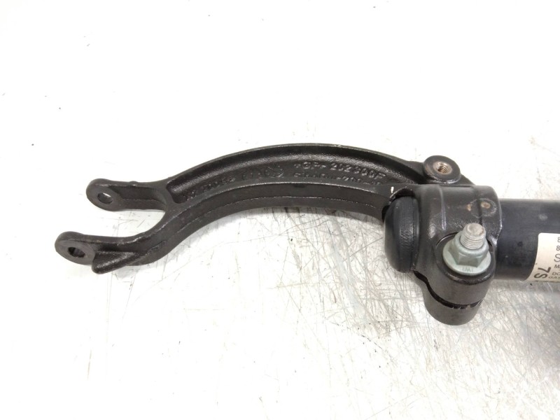 Recambio de amortiguador delantero derecho para audi a4 ber. (b8) básico referencia OEM IAM 8K0413031AE  