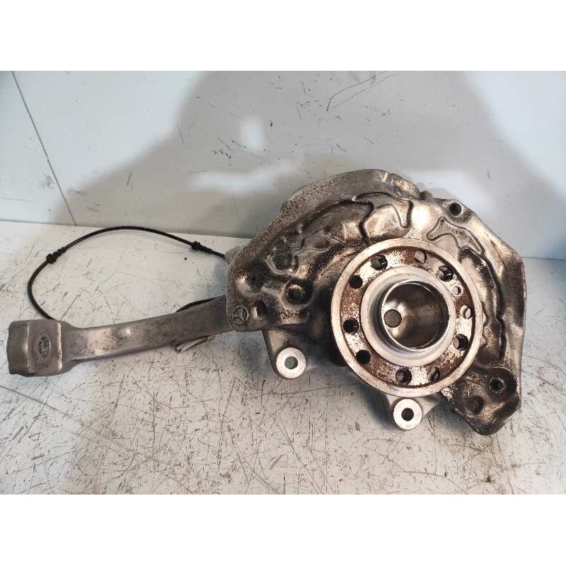 Recambio de mangueta delantera derecha para mercedes clase c (w205) lim. c 220 cdi bluetec (205.004) referencia OEM IAM 2052200 
