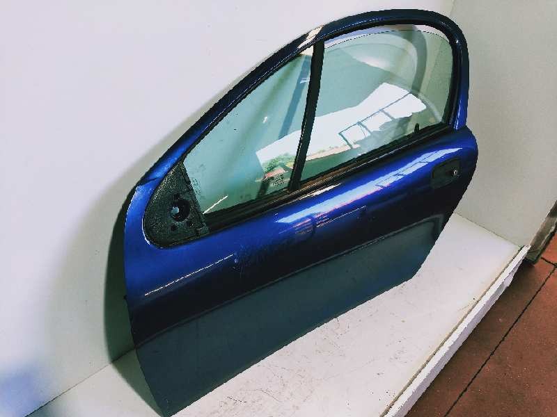 Recambio de puerta delantera izquierda para opel tigra 1.4 16v referencia OEM IAM   