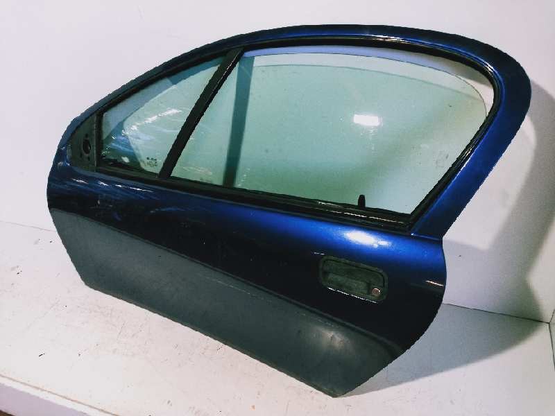 Recambio de puerta delantera izquierda para opel tigra 1.4 16v referencia OEM IAM   