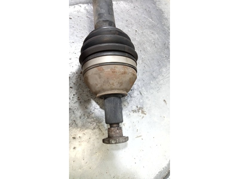 Recambio de transmision delantera derecha para audi a1 (8x) attraction referencia OEM IAM 6R0407762A  