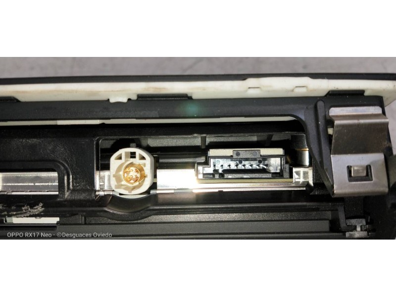 Recambio de pantalla multifuncion para audi a1 (8x) attraction referencia OEM IAM 8X0857273B  