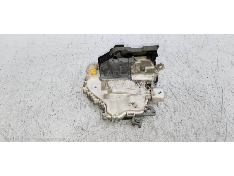 Recambio de motor cierre centralizado delantero izquierdo para audi a1 (8x) attraction referencia OEM IAM 6C0407255A  