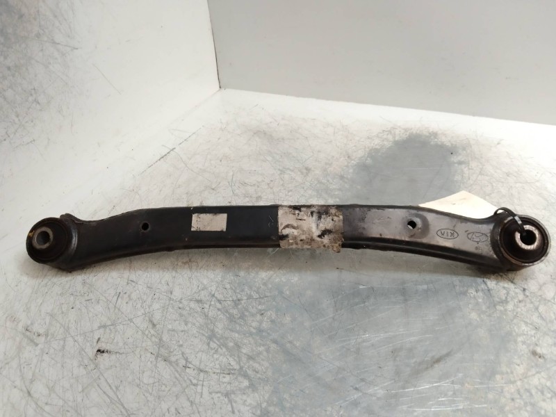 Recambio de tirante trasero izquierdo para kia cee´d 1.6 crdi cat referencia OEM IAM   