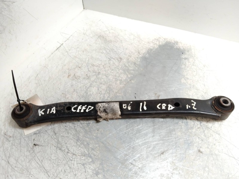 Recambio de tirante trasero izquierdo para kia cee´d 1.6 crdi cat referencia OEM IAM   