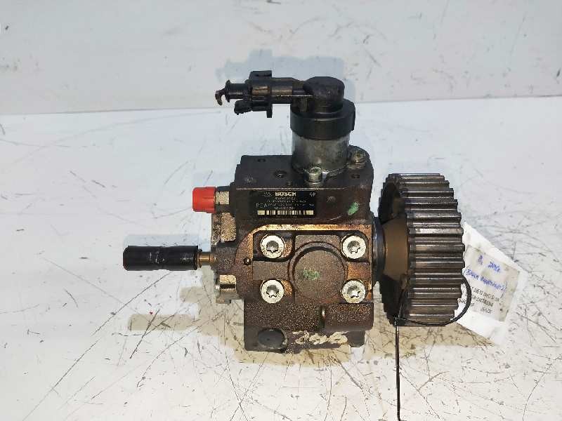 Recambio de bomba inyeccion para peugeot 206 sw x-line referencia OEM IAM 0445010102 9656300380 BOSCH