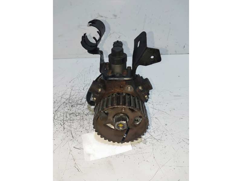 Recambio de bomba inyeccion para peugeot bipper básico referencia OEM IAM 0445010102 9683703780 BOSCH
