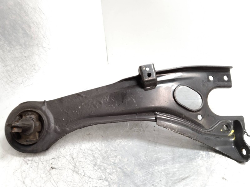 Recambio de brazo suspension inferior trasero izquierdo para kia cee´d referencia OEM IAM   