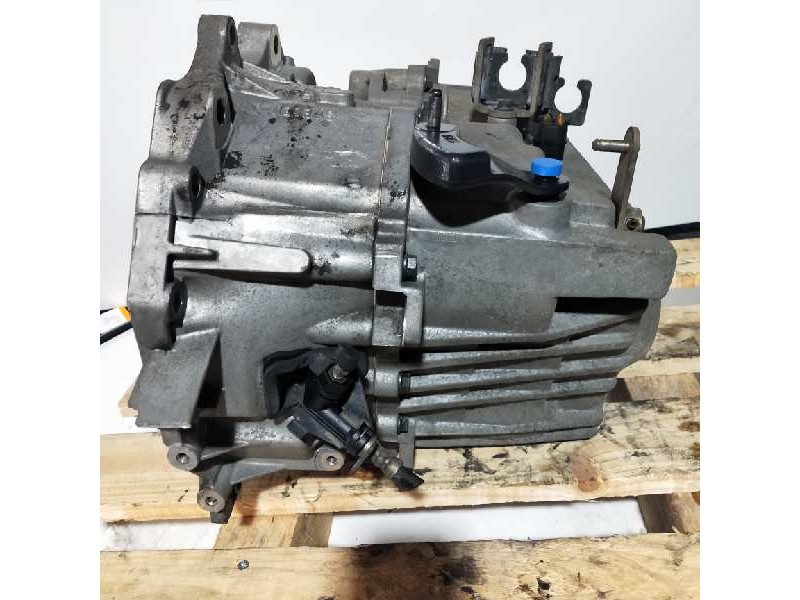 Recambio de caja cambios para volvo s80 berlina 2.5 d referencia OEM IAM P1208961 M56L2 T104775