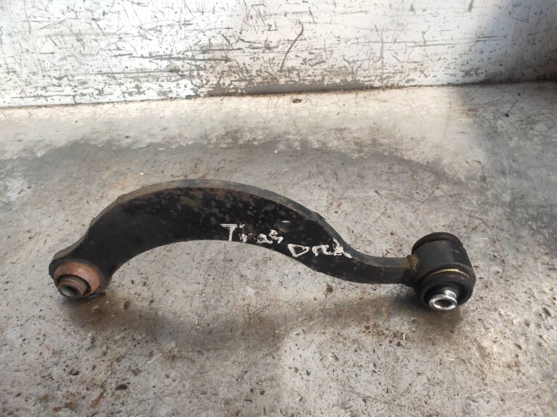 Recambio de brazo suspension superior trasero derecho para lexus ct 200h referencia OEM IAM   