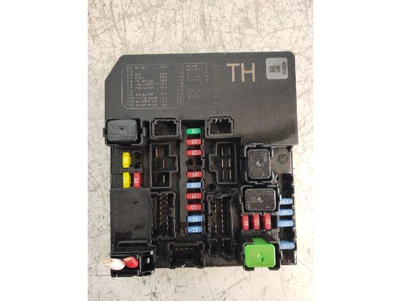 Recambio de caja reles / fusibles para nissan juke (f15) 1.5 turbodiesel cat referencia OEM IAM 284B71TX2A  