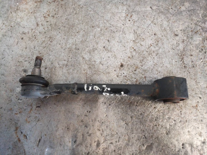 Recambio de brazo suspension superior trasero derecho para lexus ct 200h referencia OEM IAM   