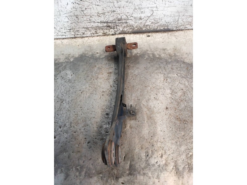 Recambio de brazo suspension superior trasero izquierdo para lexus ct 200h referencia OEM IAM   