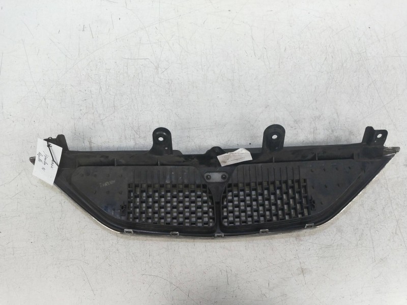 Recambio de rejilla delantera para lancia lancia y 1.4 ls referencia OEM IAM   