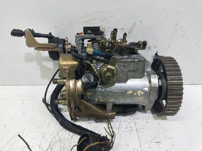 Recambio de bomba inyeccion para volkswagen polo berlina (6n1) 1.9 diesel referencia OEM IAM R8444B956C 028130115J LUCAS