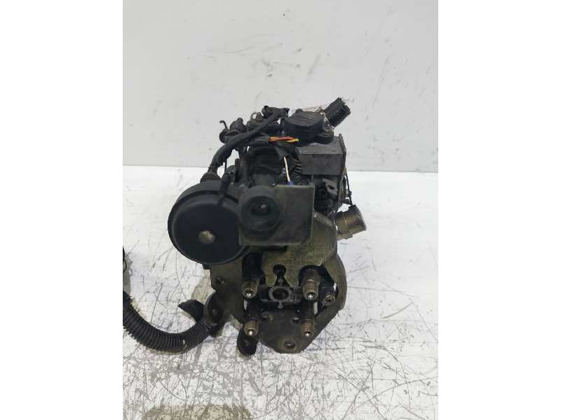 Recambio de bomba inyeccion para volkswagen polo berlina (6n1) 1.9 diesel referencia OEM IAM R8444B952B 028130109B LUCAS