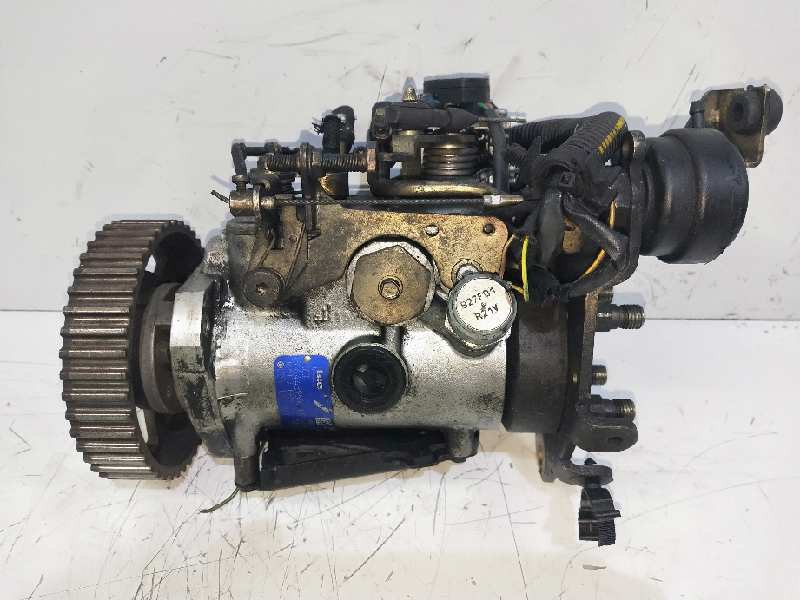 Recambio de bomba inyeccion para volkswagen polo berlina (6n1) 1.9 diesel referencia OEM IAM R8444B955C 028130110T LUCAS