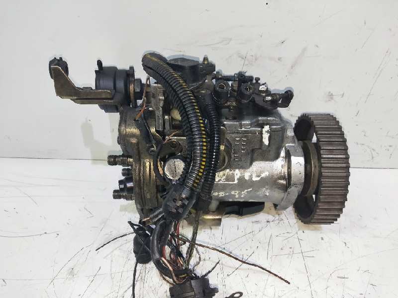 Recambio de bomba inyeccion para volkswagen polo berlina (6n1) 1.9 diesel referencia OEM IAM R8444B955C 028130110T LUCAS