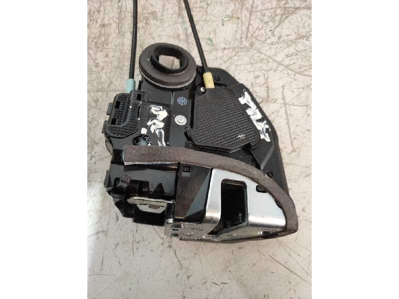 Recambio de motor cierre centralizado trasero derecho para toyota urban cruiser active referencia OEM IAM 0011315  