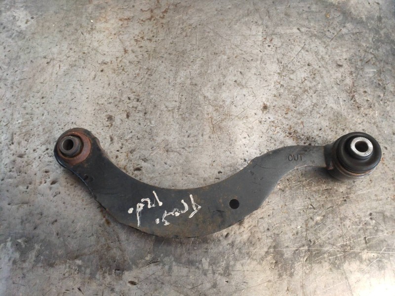 Recambio de brazo suspension superior trasero izquierdo para lexus ct 200h referencia OEM IAM   