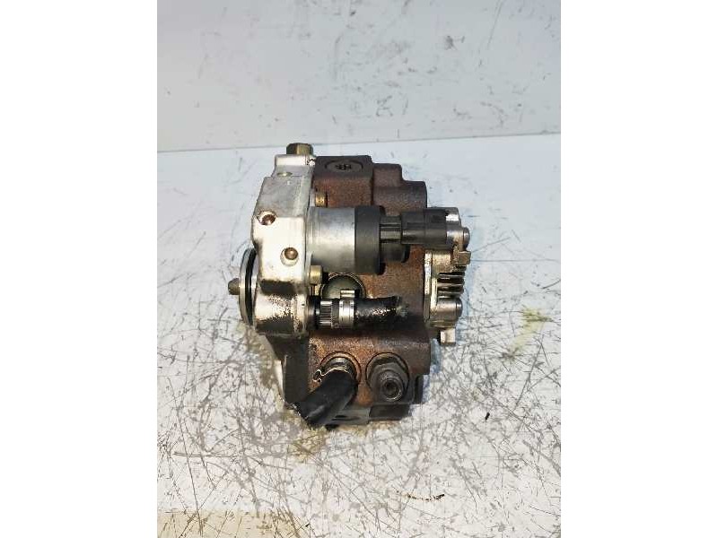 Recambio de bomba inyeccion para volvo v70 familiar d5 referencia OEM IAM 0445010043 BOSCH 