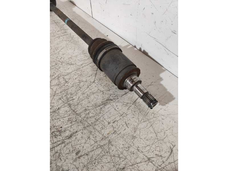 Recambio de transmision trasera derecha para toyota urban cruiser active referencia OEM IAM   