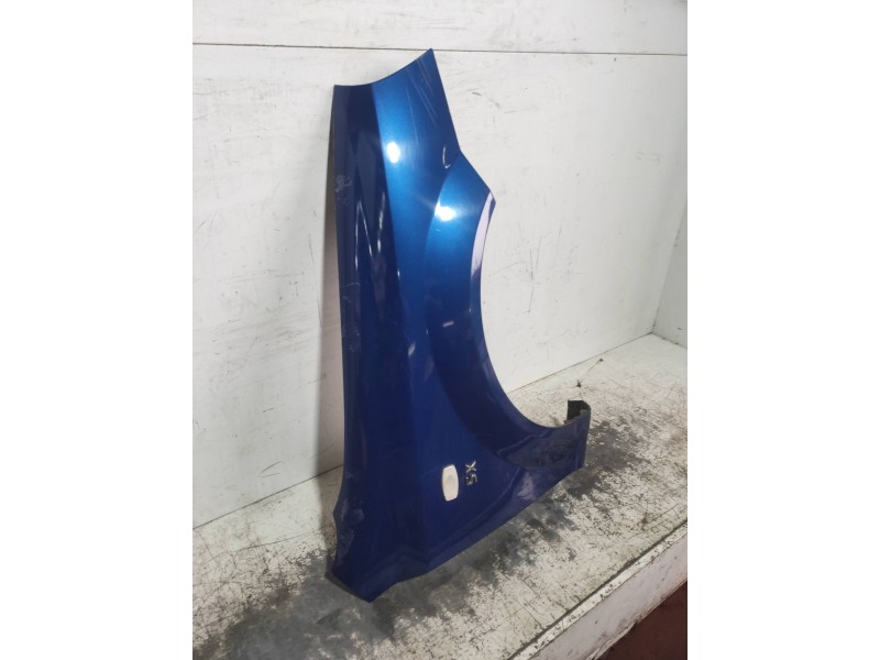 Recambio de aleta delantera derecha para daewoo nubira berlina se referencia OEM IAM   