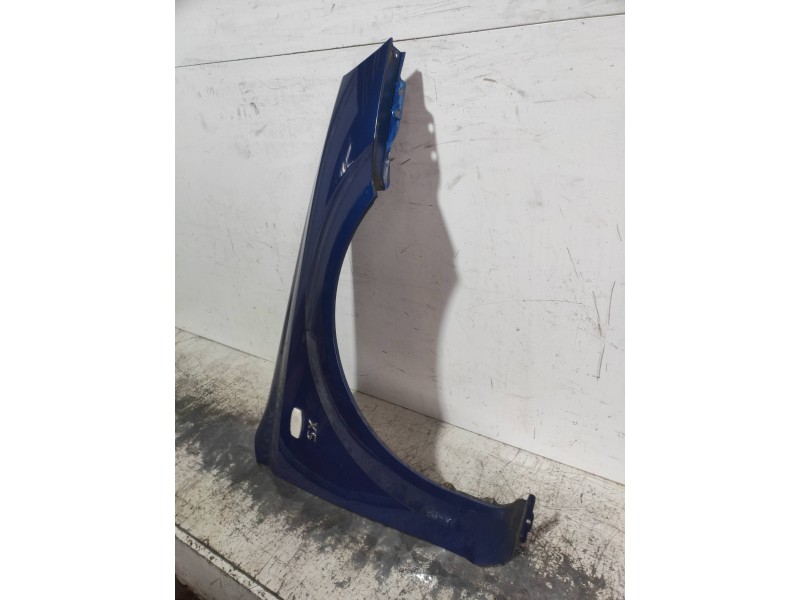 Recambio de aleta delantera derecha para daewoo nubira berlina se referencia OEM IAM   