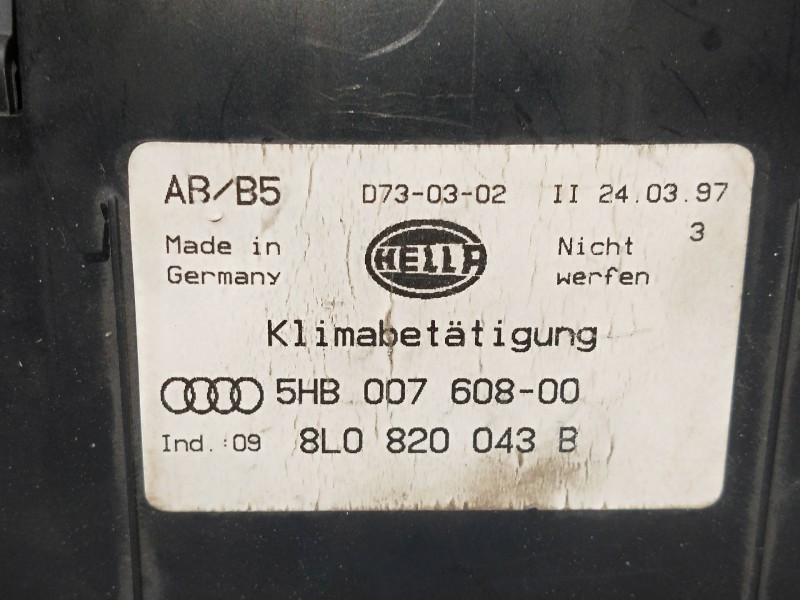 Recambio de mando calefaccion / aire acondicionado para audi a3 (8l) 1.9 tdi referencia OEM IAM 8L0820043B 5HB00760800  Recambio de mando calefaccion / aire acondicionado para audi a3 (8l) 1.9 tdi referencia OEM IAM 8L0820043B 5HB00760800