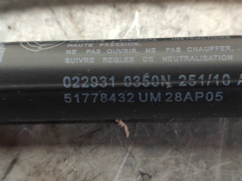 Recambio de amortiguadores maletero / porton para fiat punto (evo) (199) dynamic referencia OEM IAM 51778432  