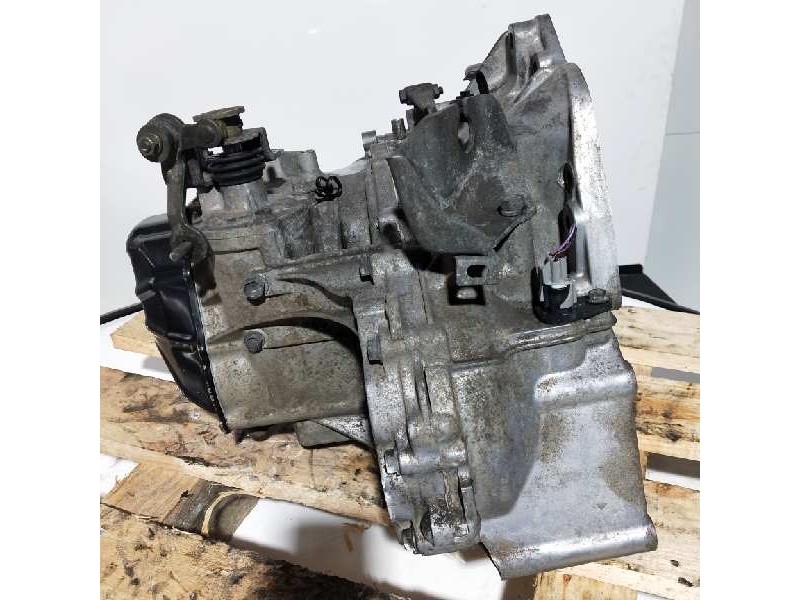 Recambio de caja cambios para suzuki liana rh (er) 1.6 referencia OEM IAM 1D23J046  