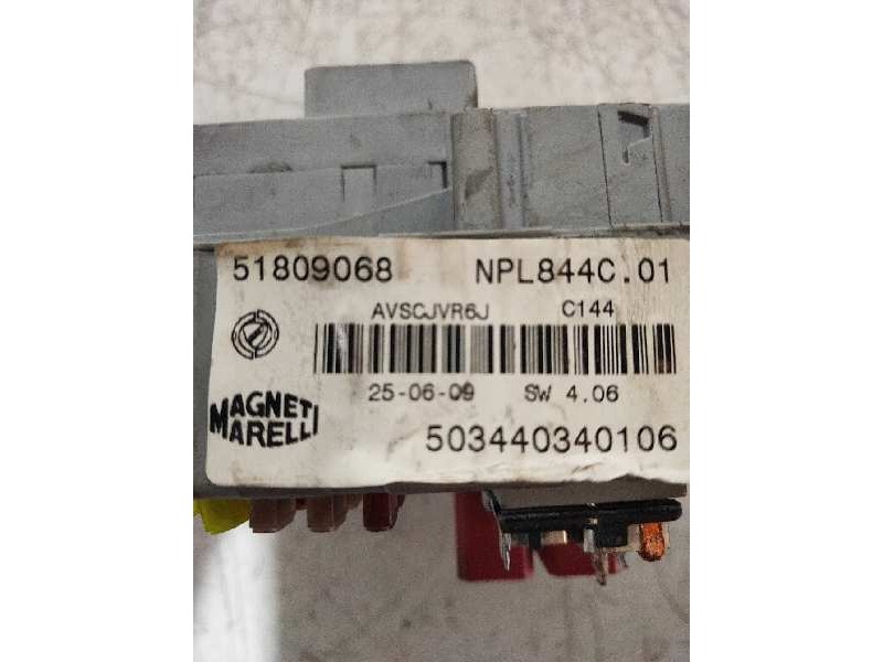 Recambio de caja reles / fusibles para lancia delta (181) argento referencia OEM IAM 51809068 50344030106 NPL844C01