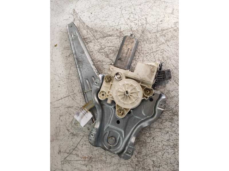 Recambio de elevalunas trasero derecho para toyota avensis berlina (t25) 2.0 d4-d executive berlina (5-ptas.) referencia OEM IAM