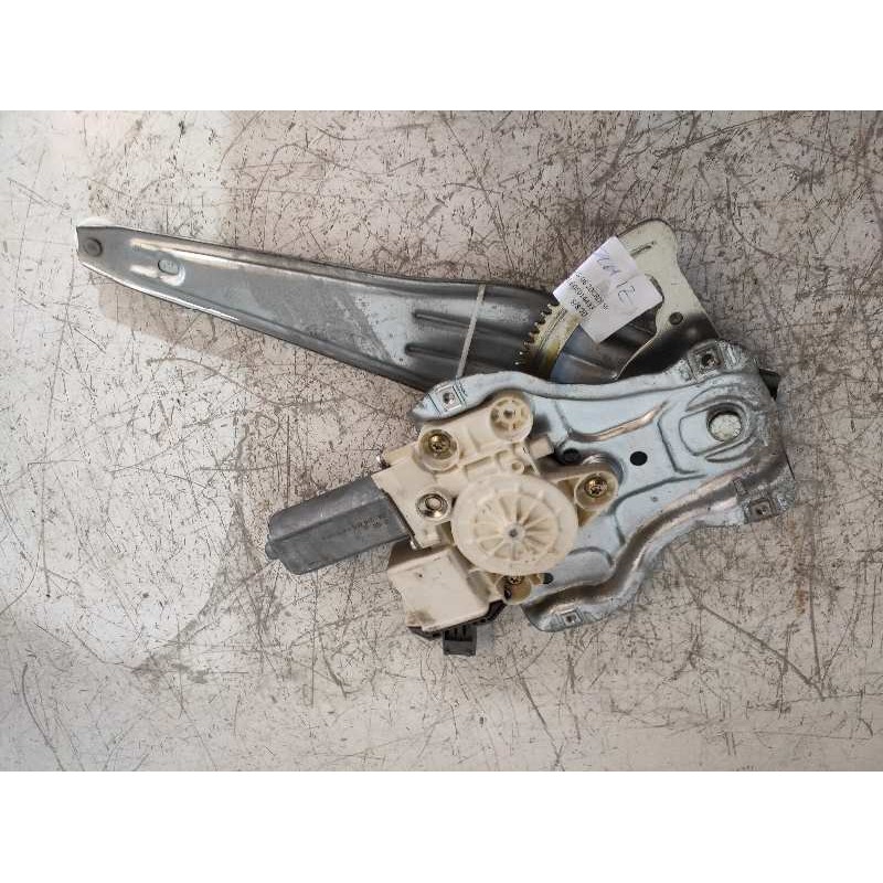 Recambio de elevalunas trasero izquierdo para toyota avensis berlina (t25) 2.0 d4-d executive berlina (5-ptas.) referencia OEM I