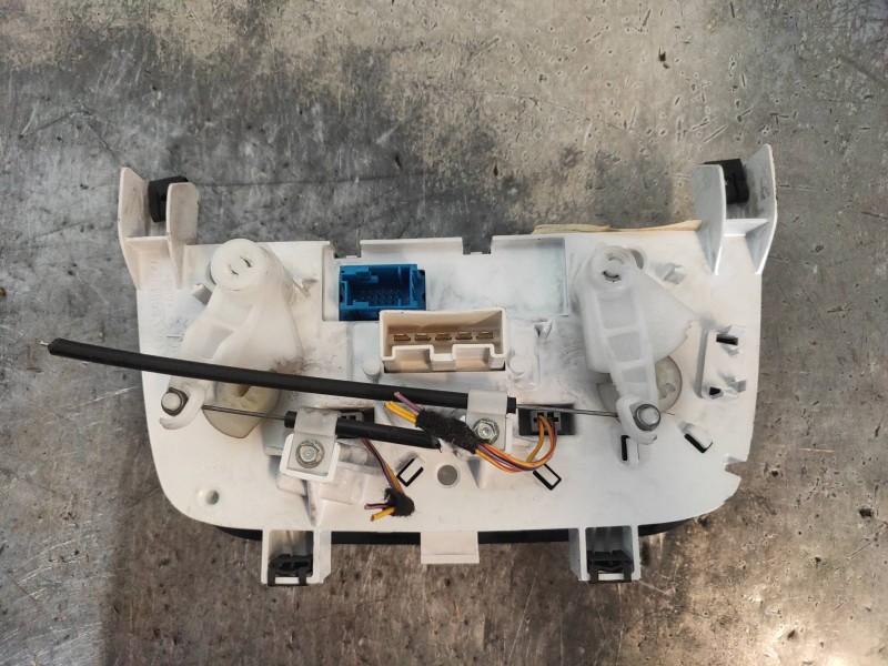 Recambio de mando calefaccion / aire acondicionado para fiat punto (evo) (199) dynamic referencia OEM IAM 505900000 4460000000 